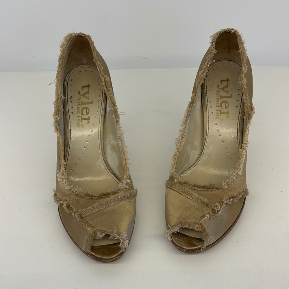 Richard Tyler high heels (wood)